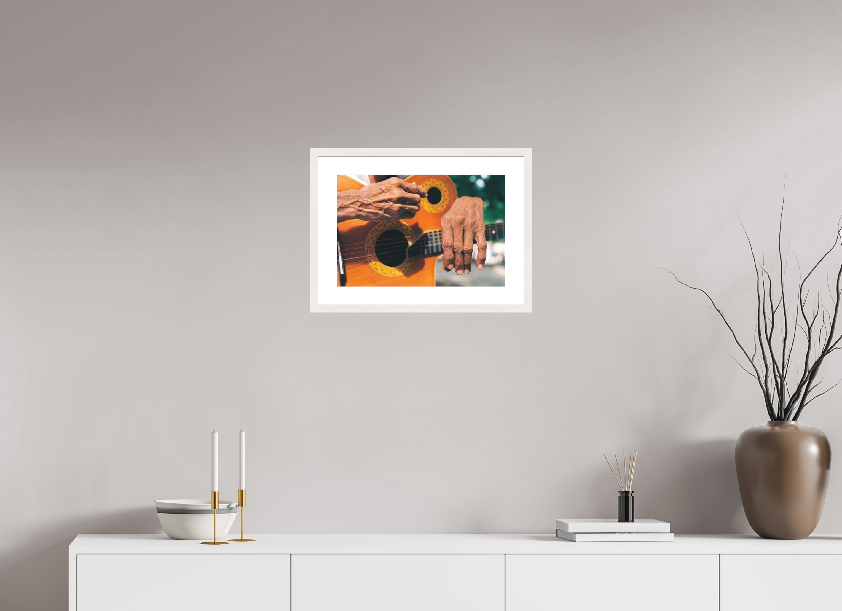 45 x 30 cm, Fine Art Print - Infinity Rag Photo 2 - PP 5cm - Mapple white Frame 20mm Cuban Street Guitarist