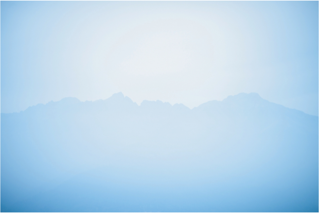 Main image Mountains of Como Lac